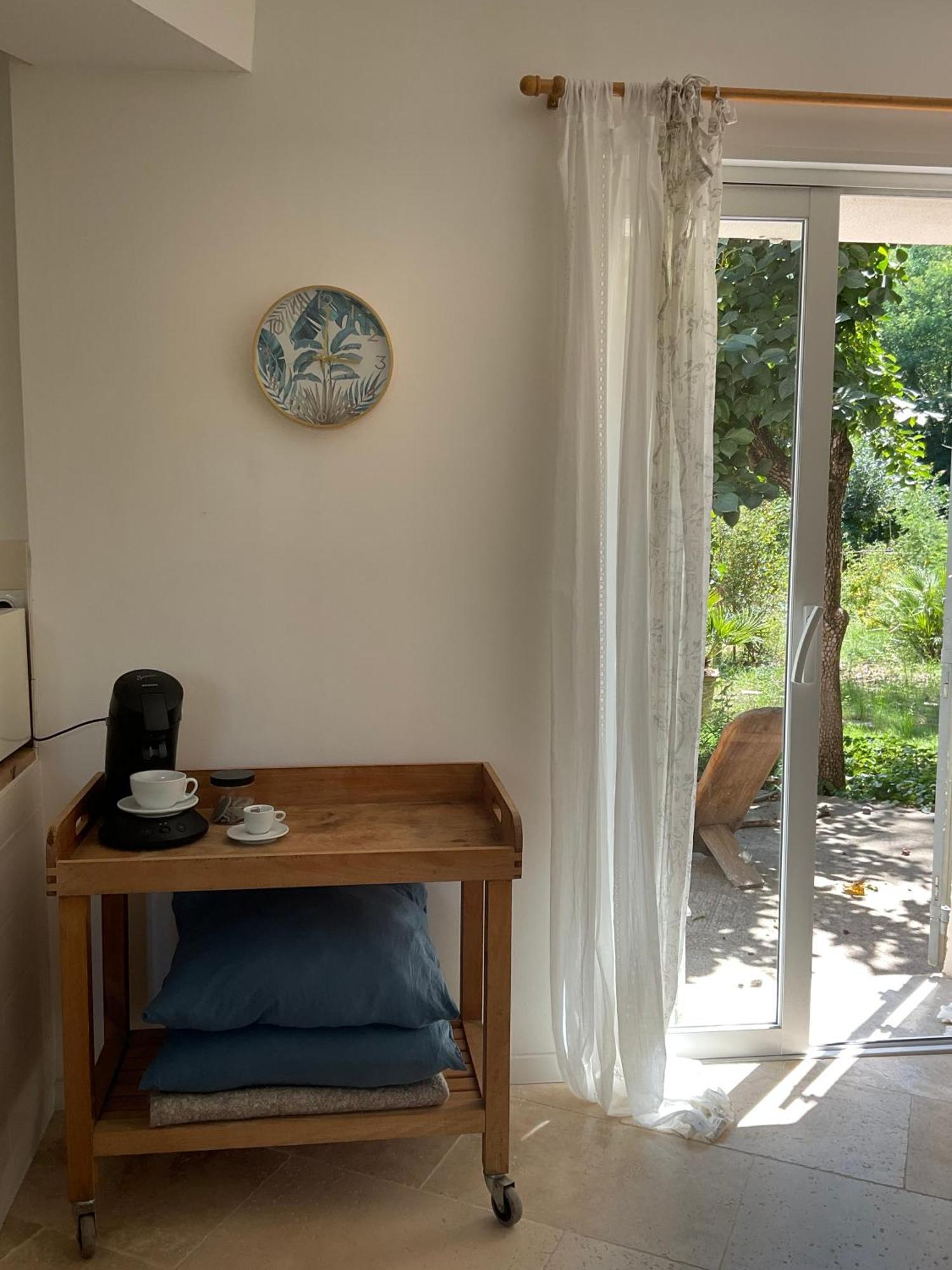 Studio Lumineux Villeneuve-lès-Avignon Exteriör bild